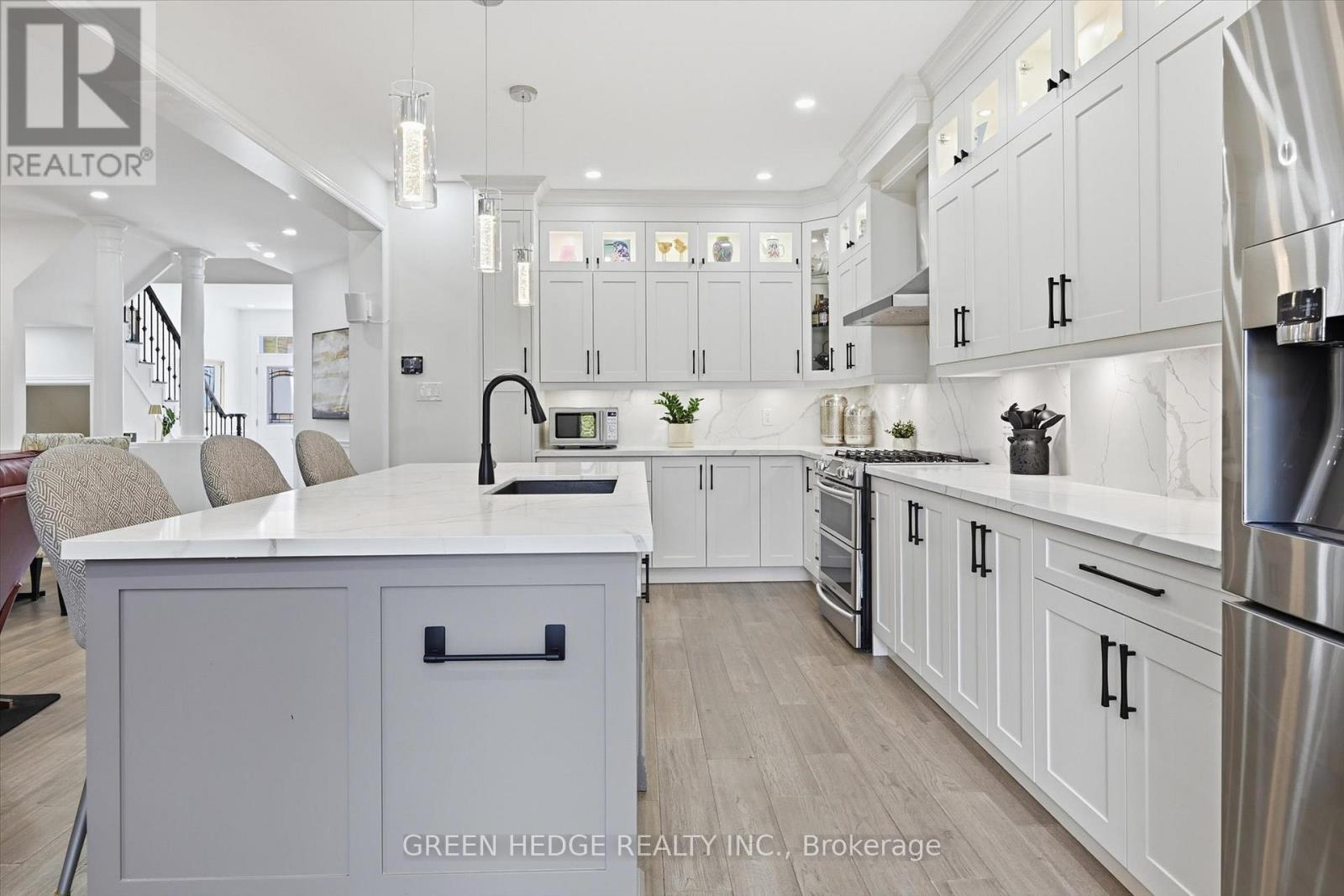 #5 4360 MILLCROFT PARK DRIVE - 12