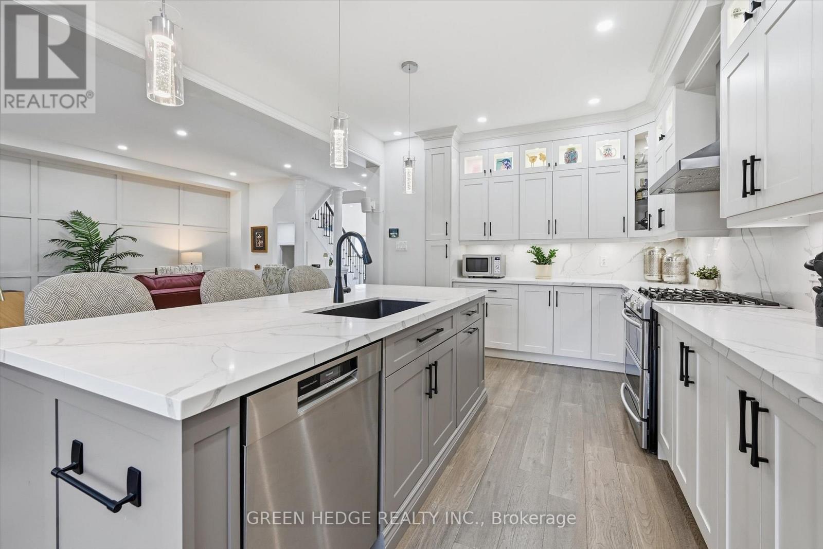 #5 4360 MILLCROFT PARK DRIVE - 13