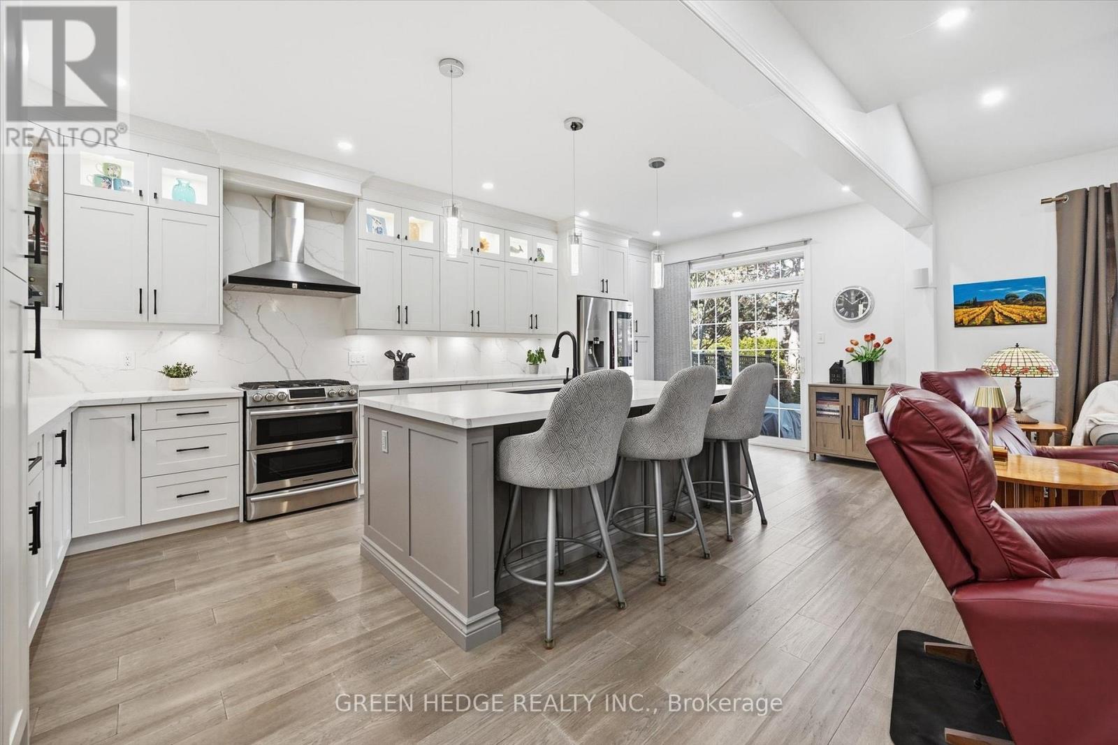 #5 4360 MILLCROFT PARK DRIVE - 18