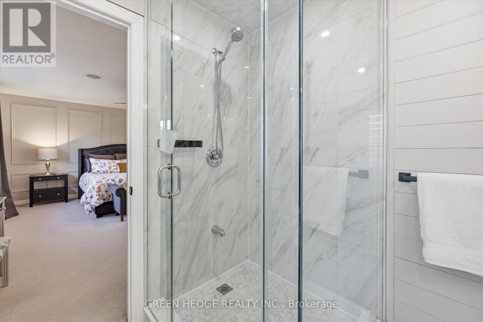 #5 4360 MILLCROFT PARK DRIVE - 28