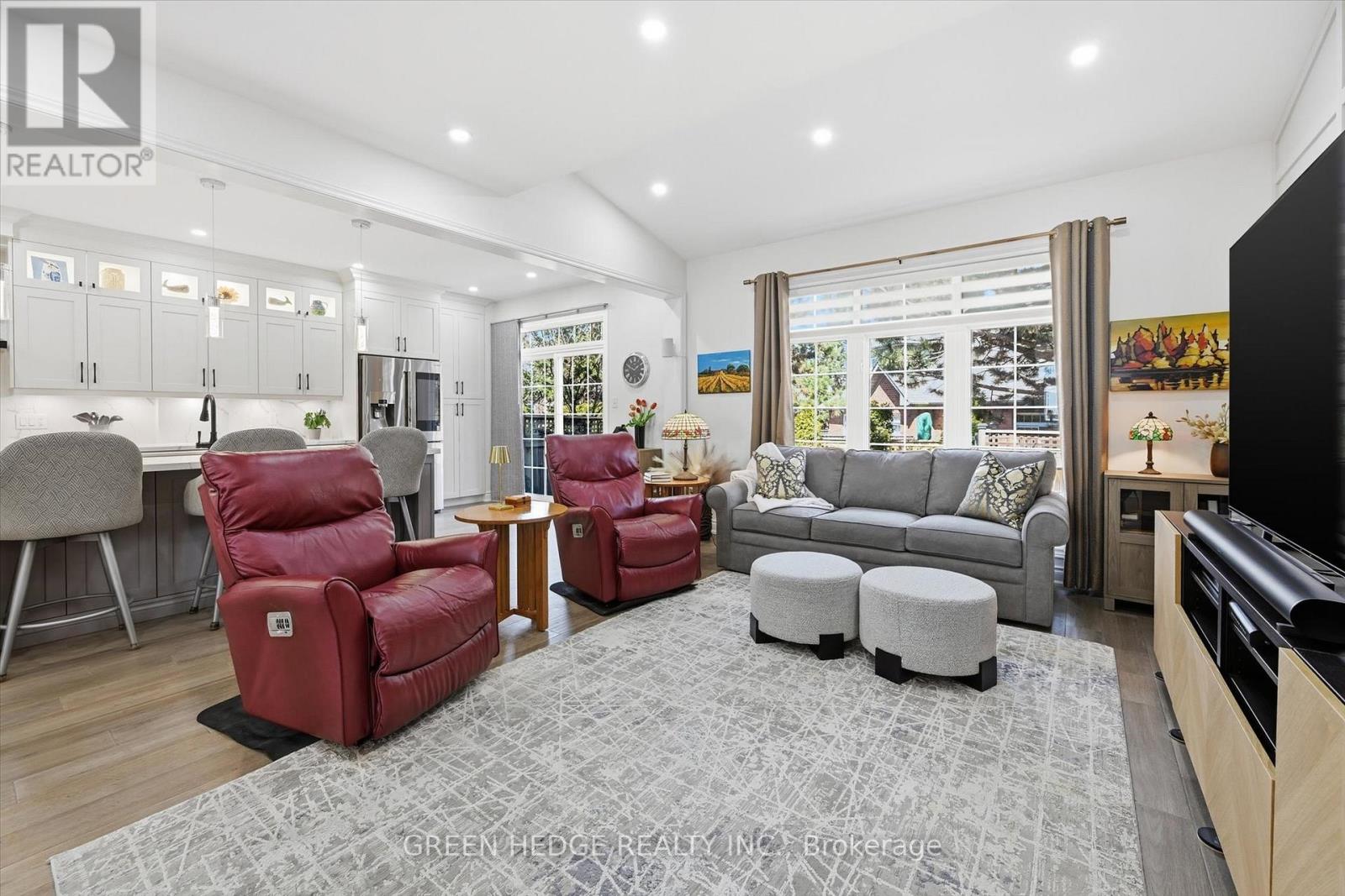 #5 4360 MILLCROFT PARK DRIVE - 9