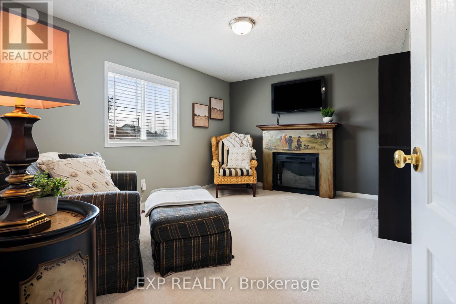 10 MCKITRICK DRIVE - 23