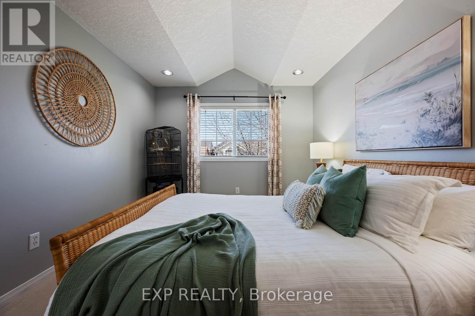 10 MCKITRICK DRIVE - 28