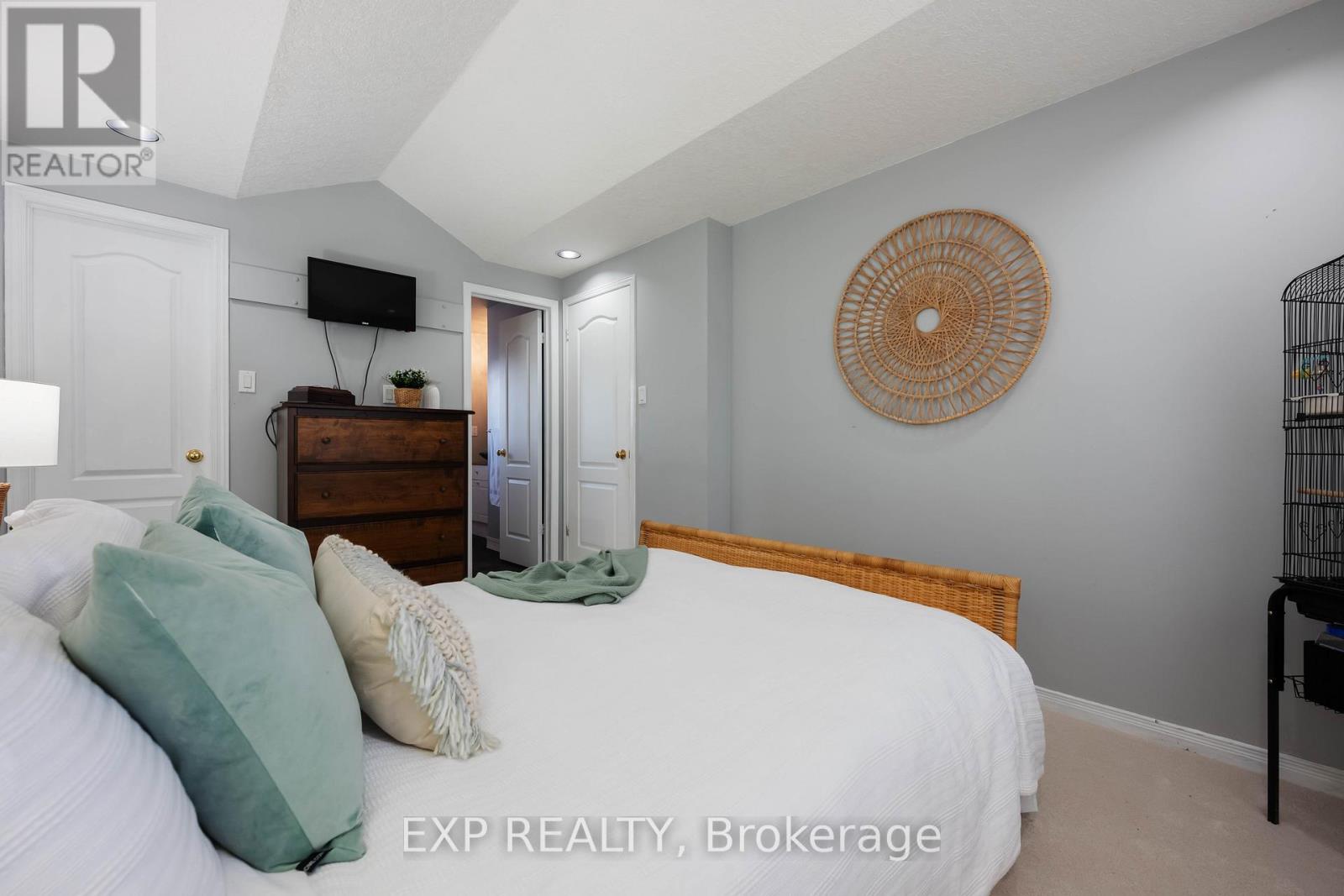 10 MCKITRICK DRIVE - 30