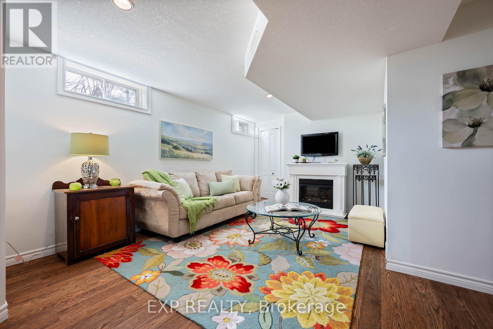 10 MCKITRICK DRIVE - 36