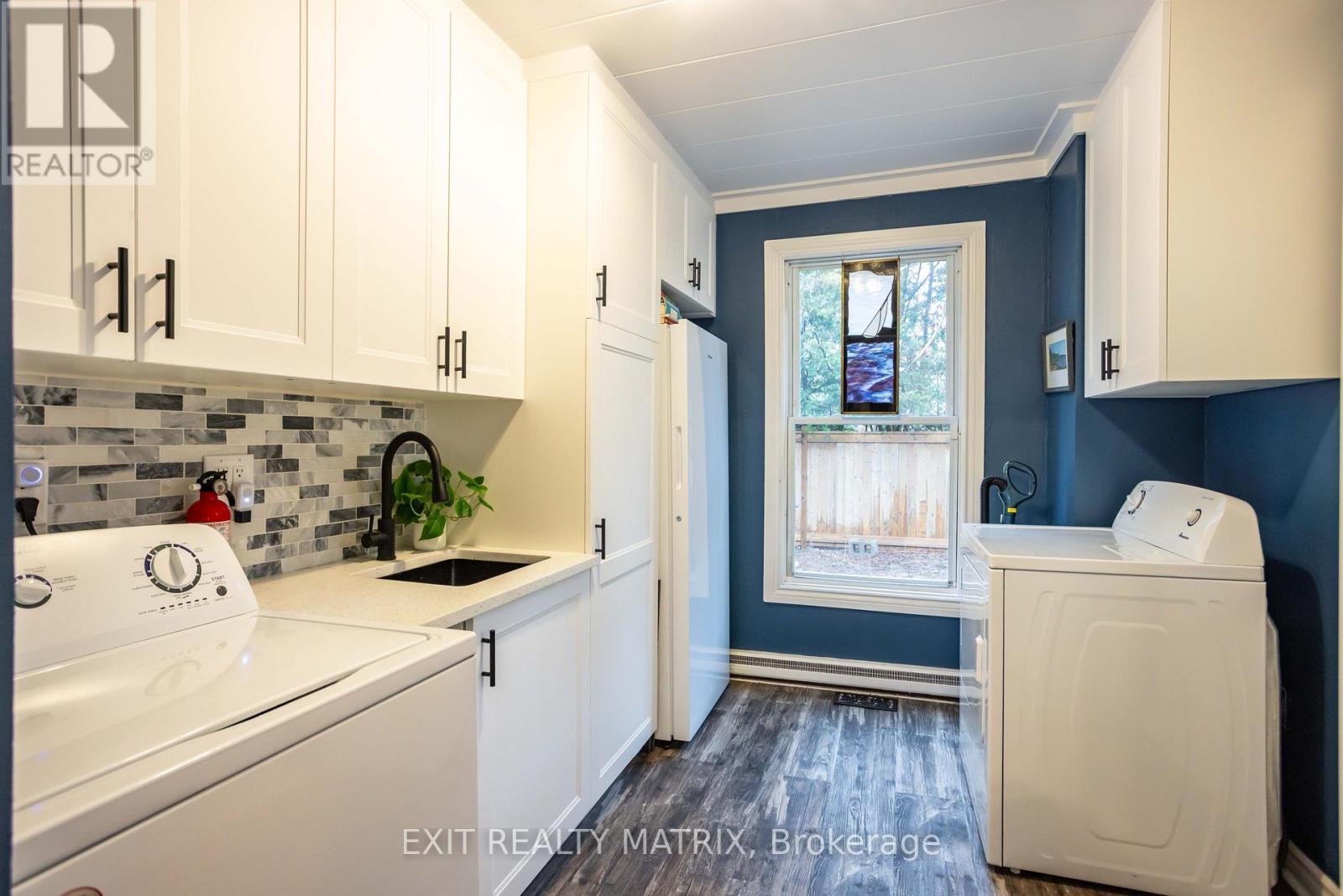44 MILL STREET - 25