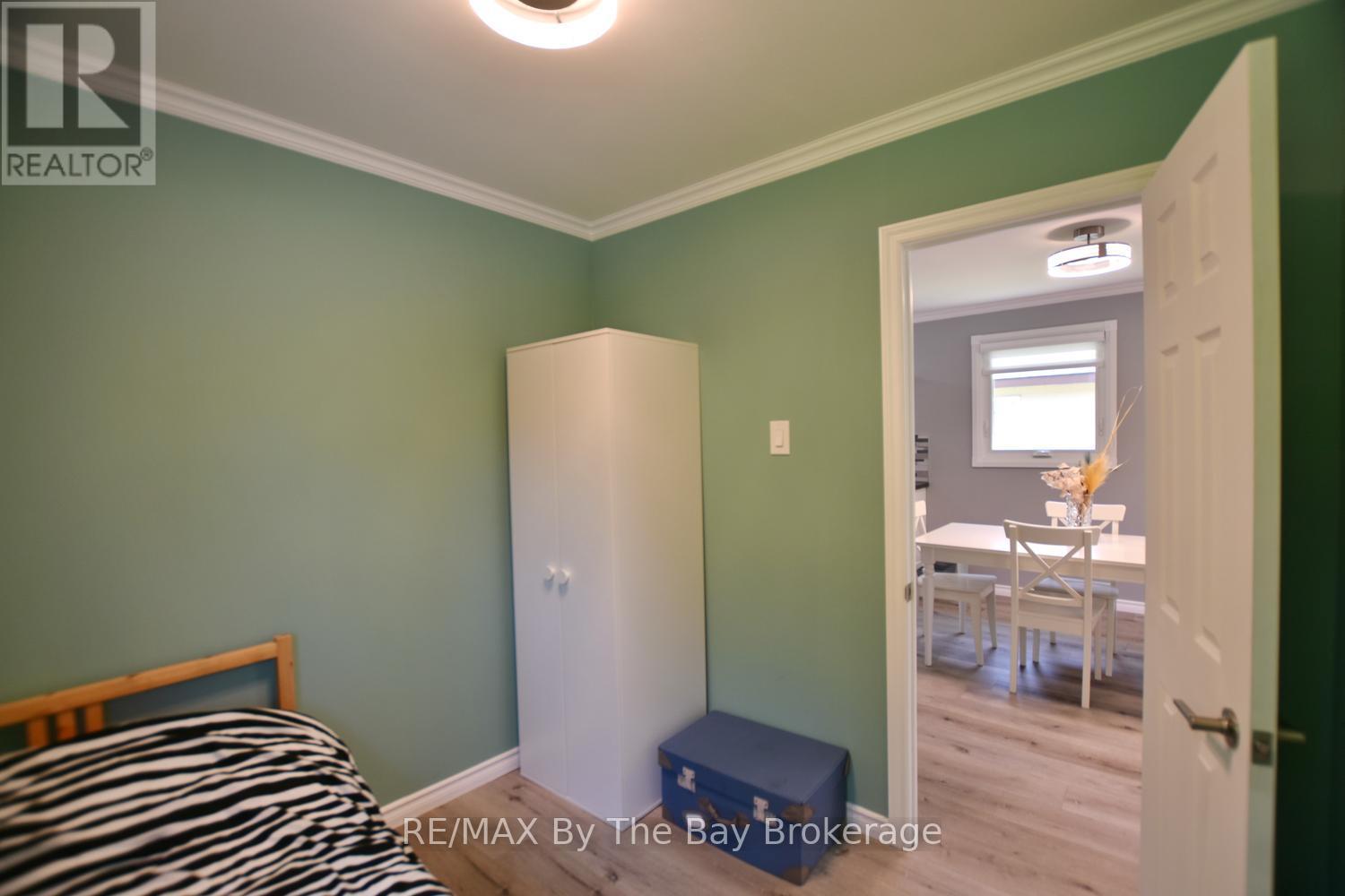 23 SUNNIDALE ROAD N - 18