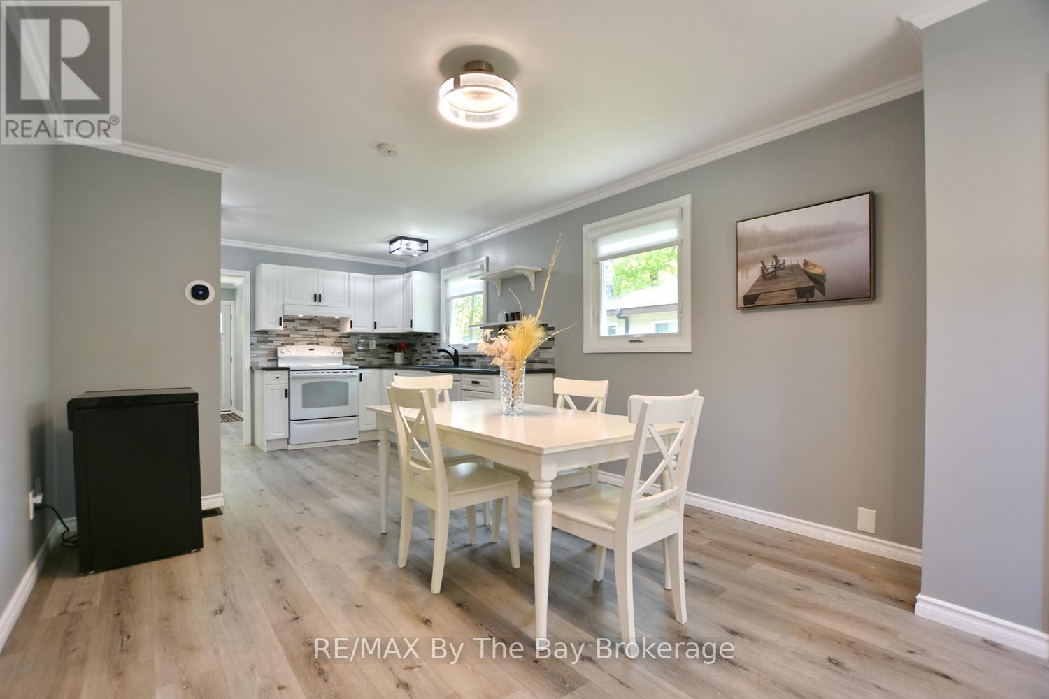 23 SUNNIDALE ROAD N - 8