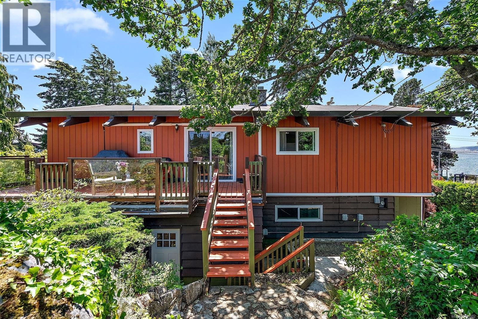 1413 Beatty St, Esquimalt