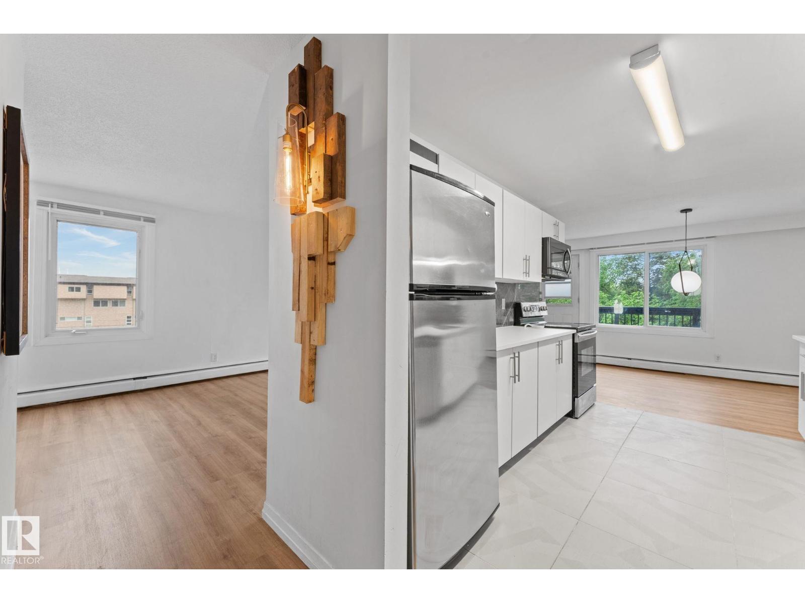 #202 7815 159 ST NW - 5