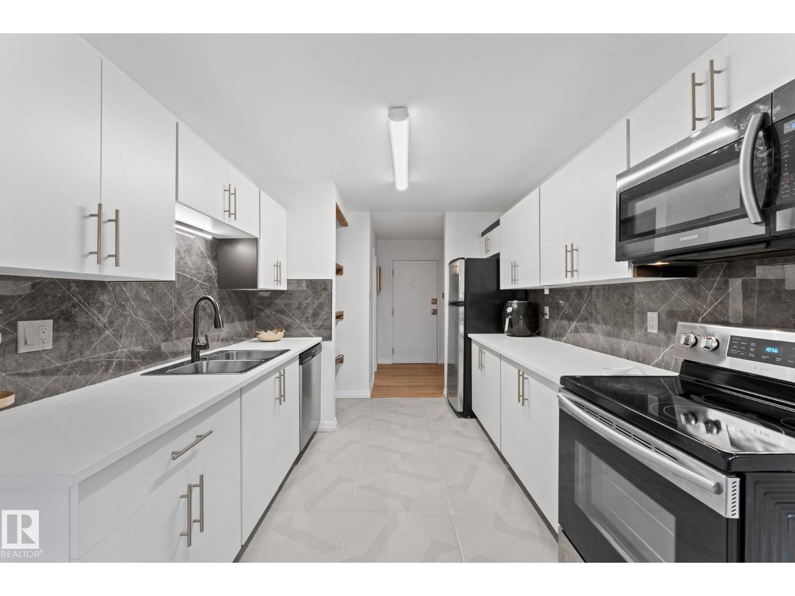 #202 7815 159 ST NW - 10