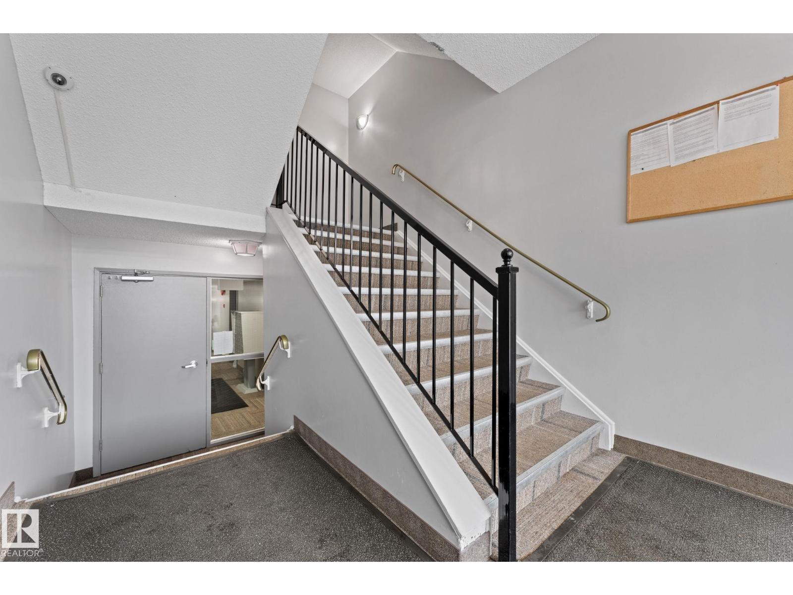 #202 7815 159 ST NW - 41