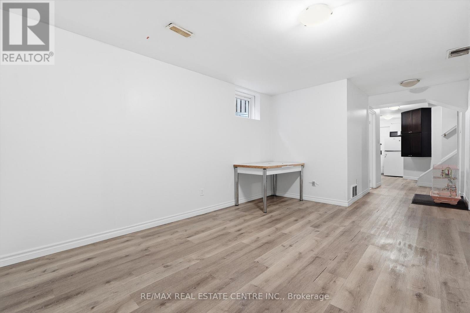 110 GREEN GATE BOULEVARD - 22