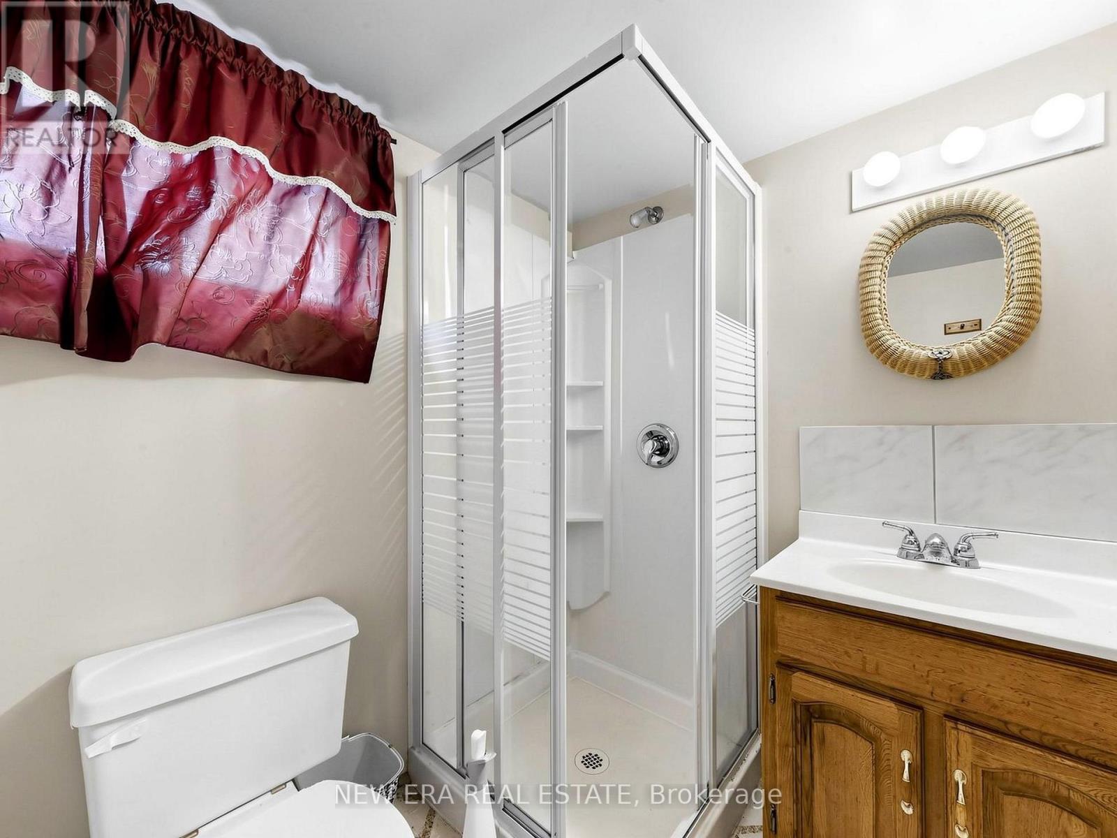 48 CHRISTOPHER DRIVE - 40