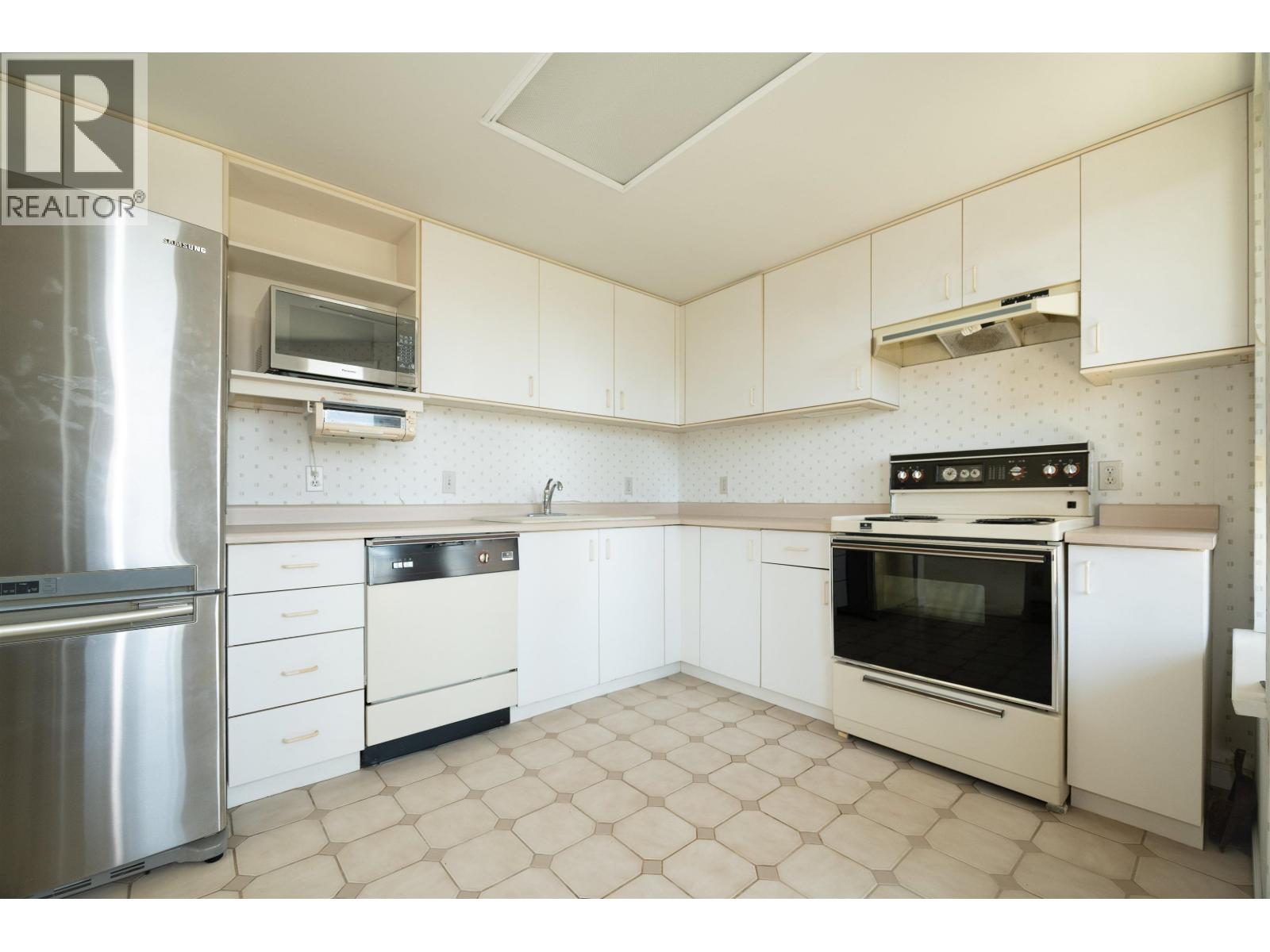#1503 6152 KATHLEEN AVENUE, Burnaby