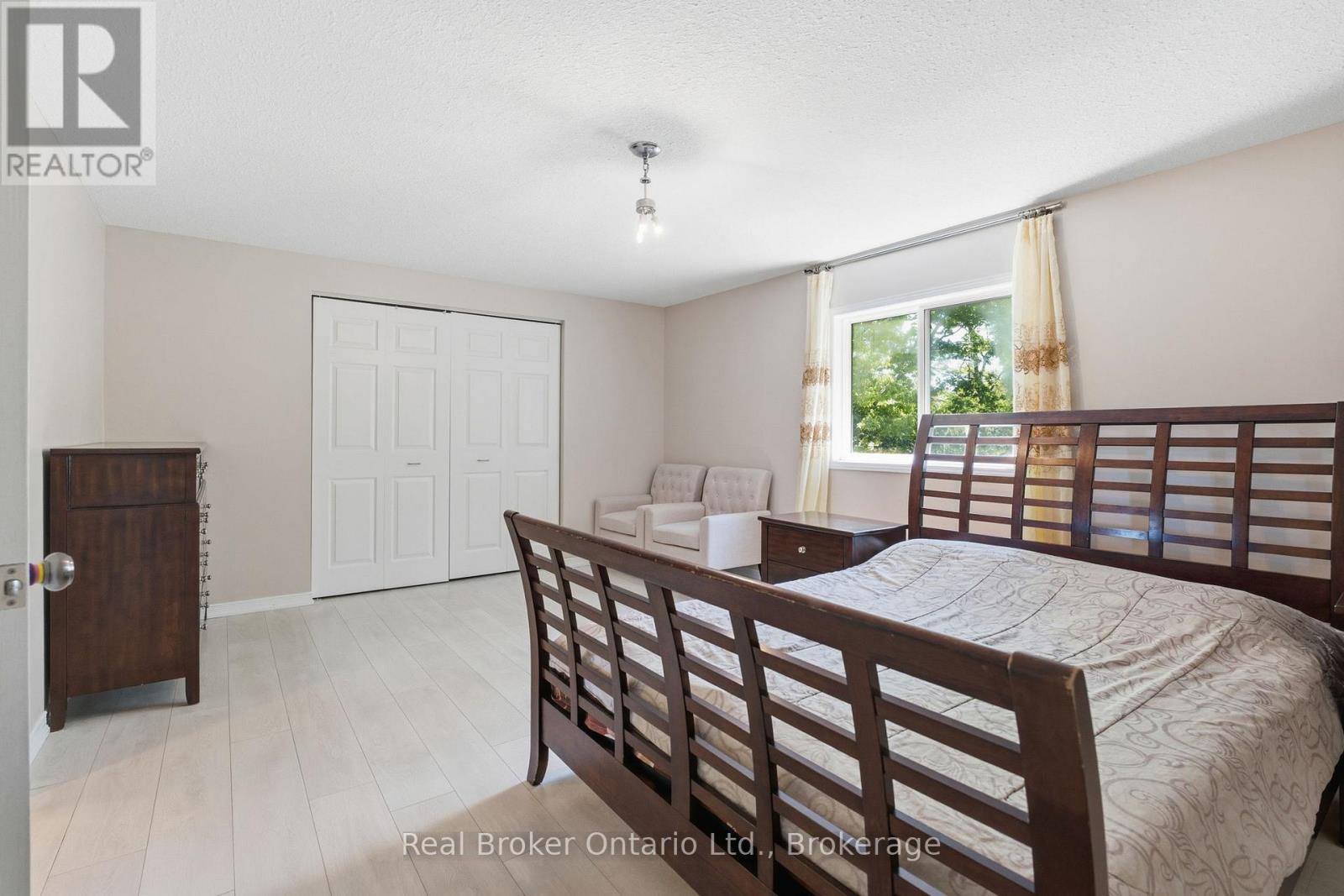 #19 10 FALLOWFIELD DRIVE - 16