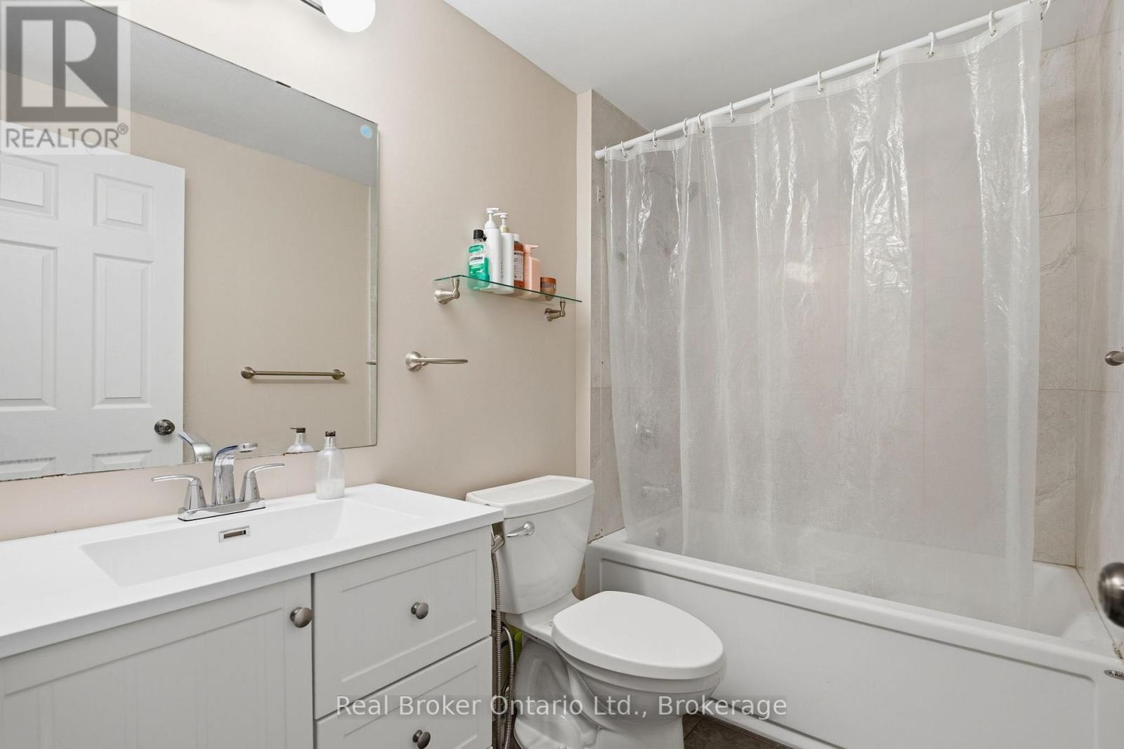 #19 10 FALLOWFIELD DRIVE - 21