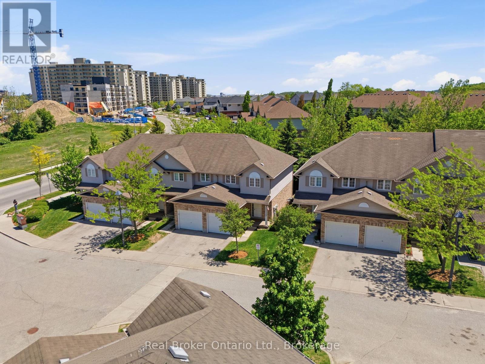 #19 10 FALLOWFIELD DRIVE - 28