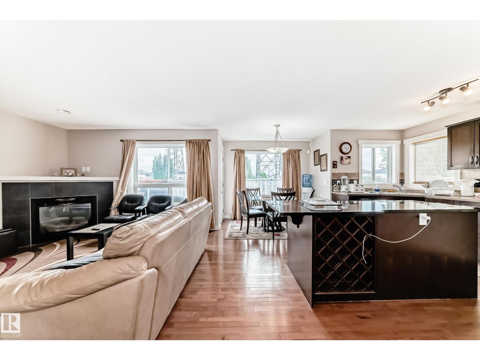 2808 36 AV NW - 18