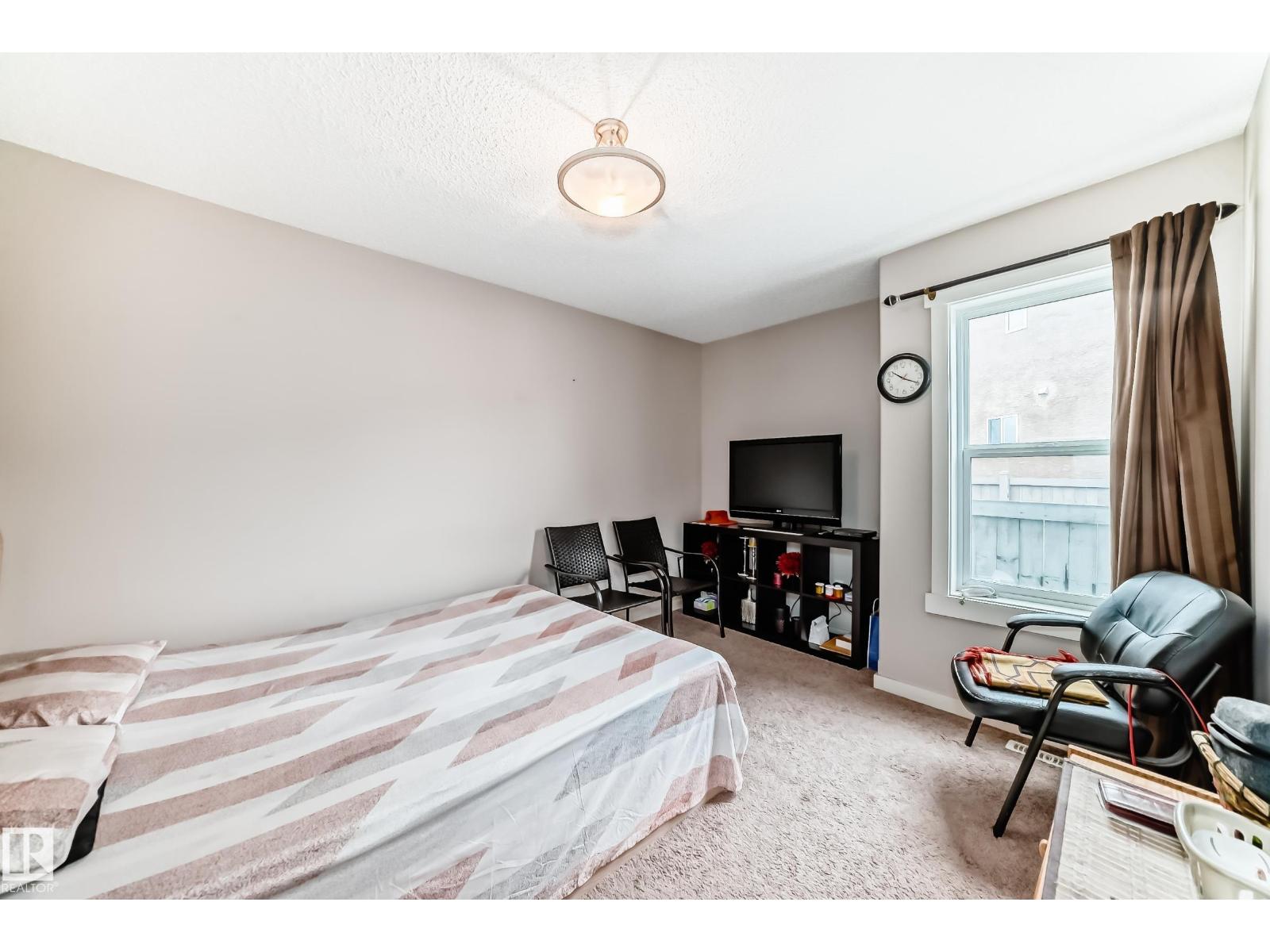 2808 36 AV NW - 23