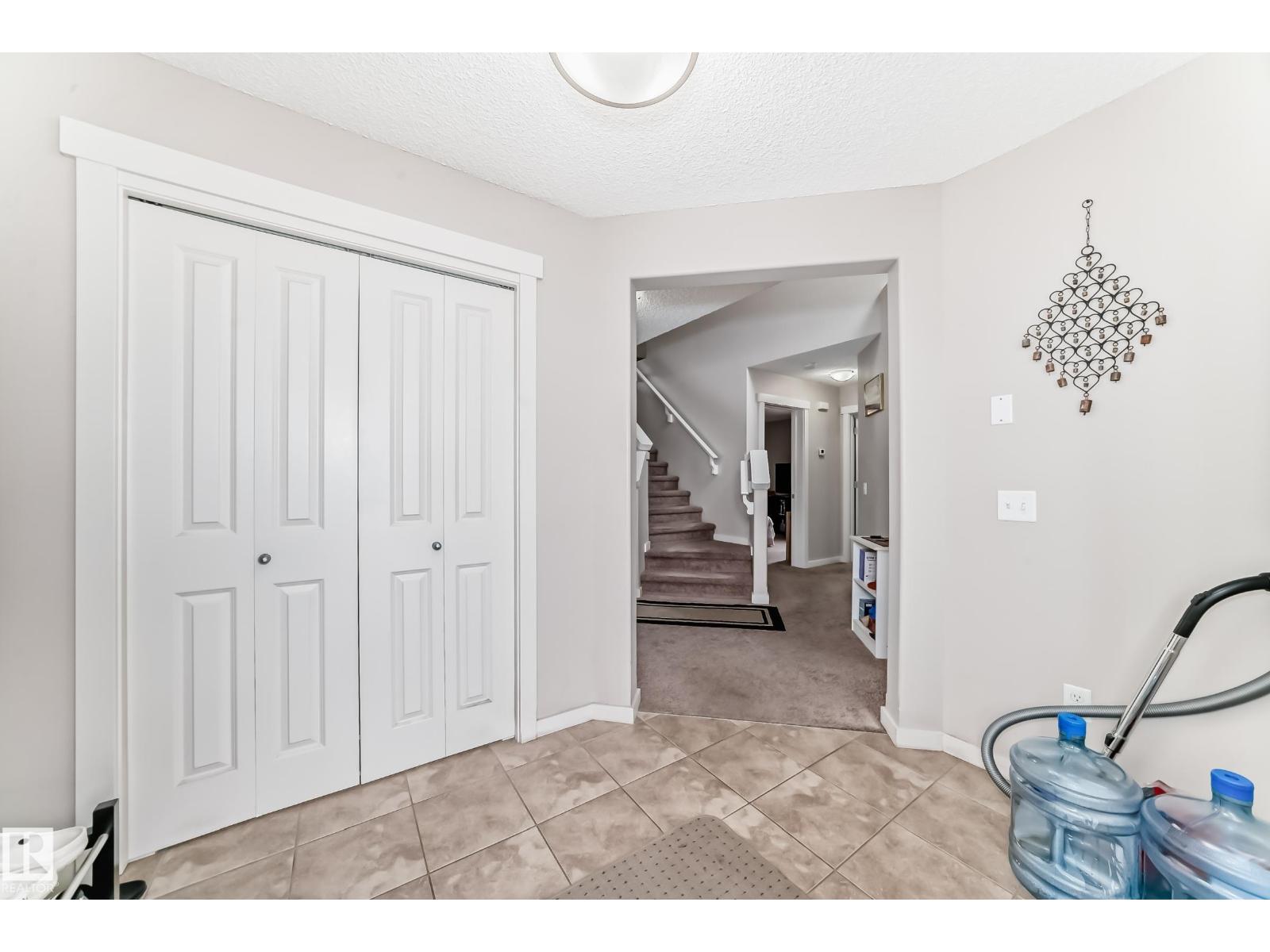 2808 36 AV NW - 4