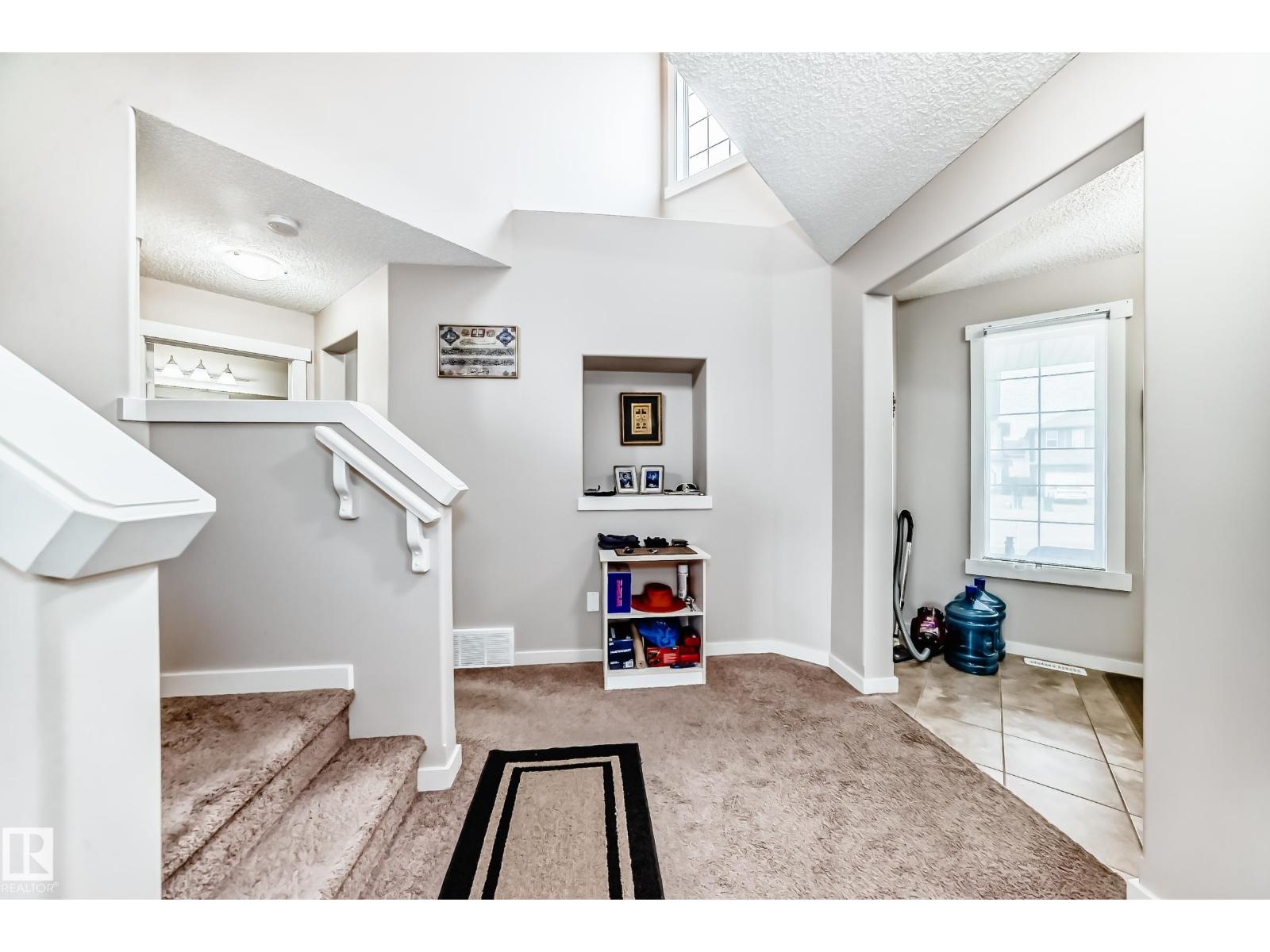 2808 36 AV NW - 5
