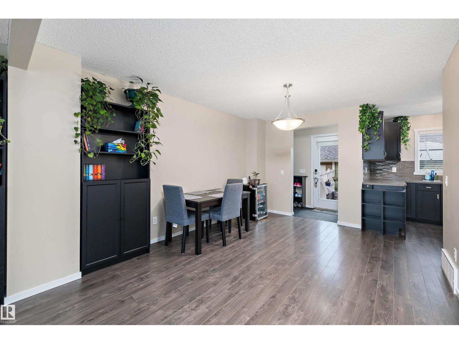 467 SHEPPARD BV — photo 10