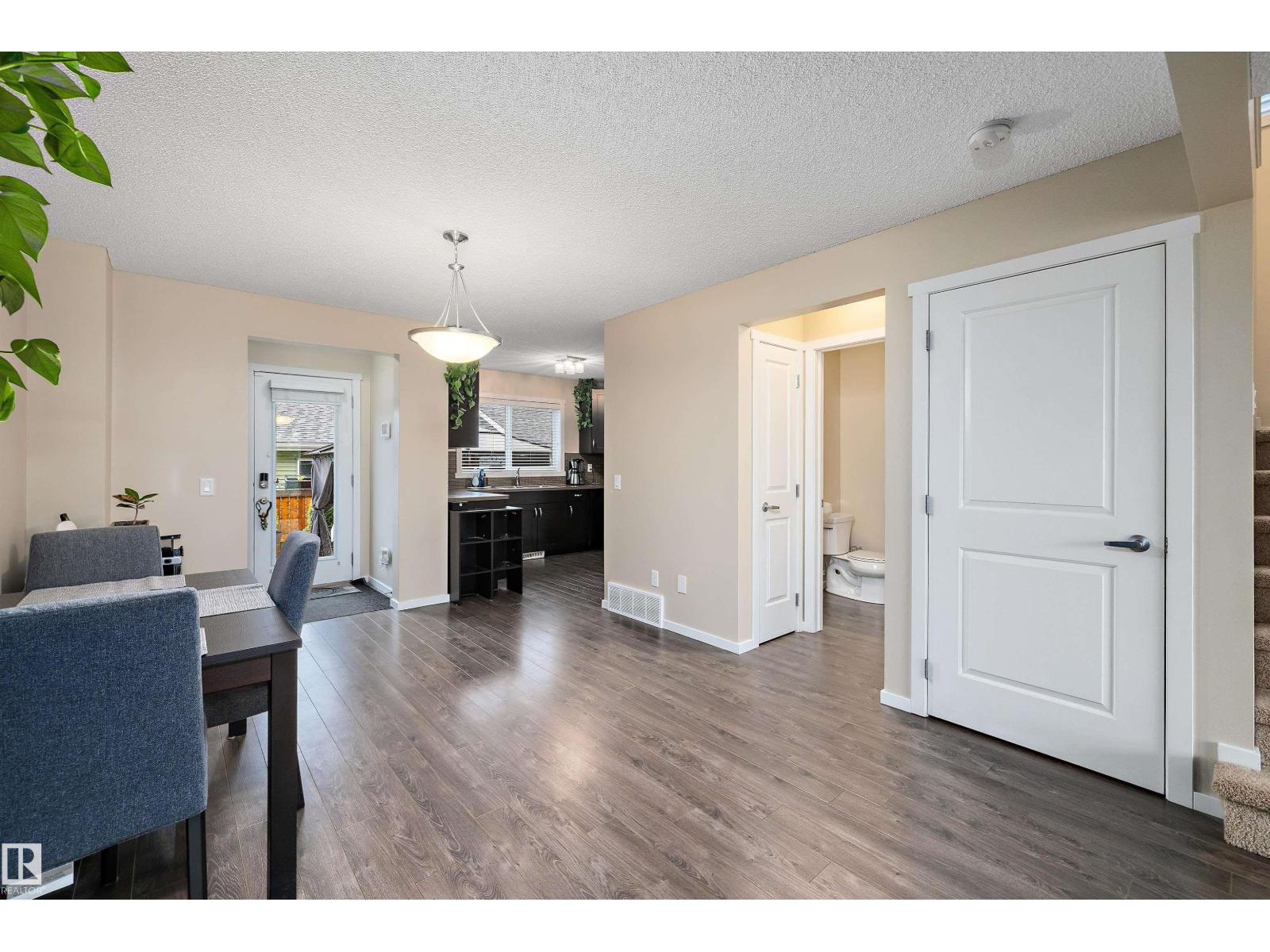 467 SHEPPARD BV — photo 12