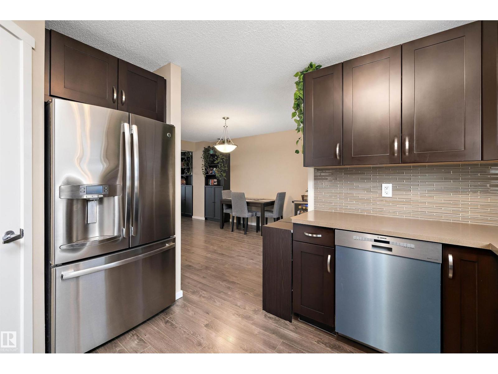 467 SHEPPARD BV — photo 16
