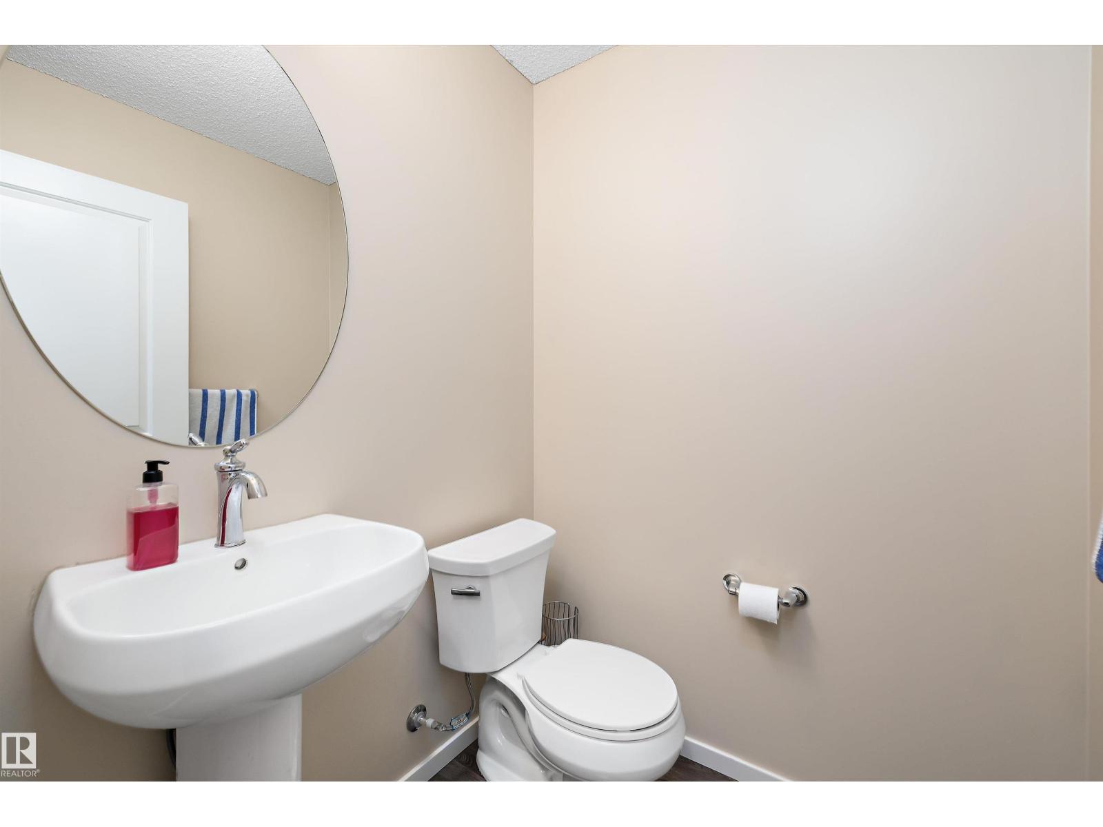 467 SHEPPARD BV — photo 18