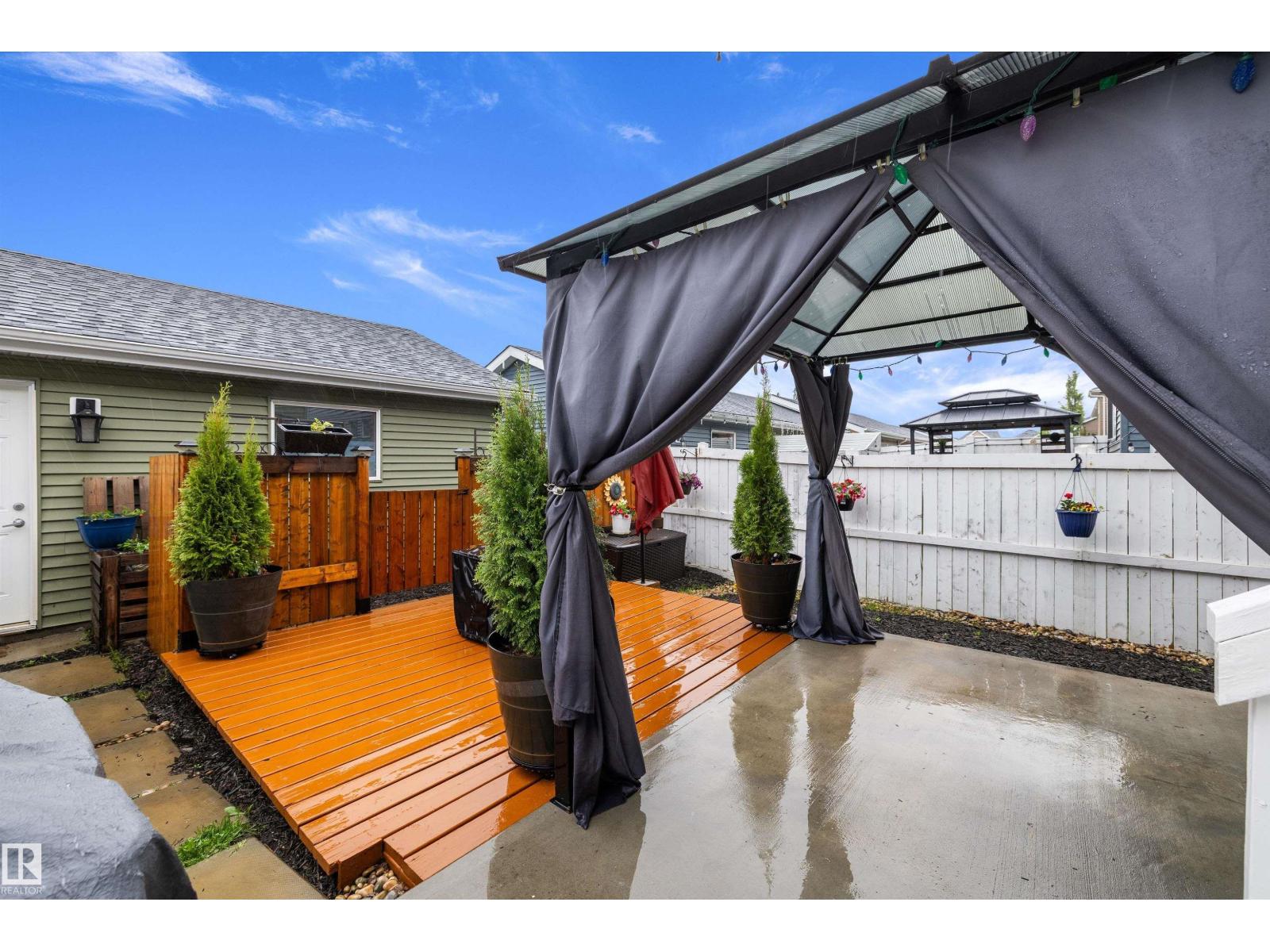 467 SHEPPARD BV — photo 33