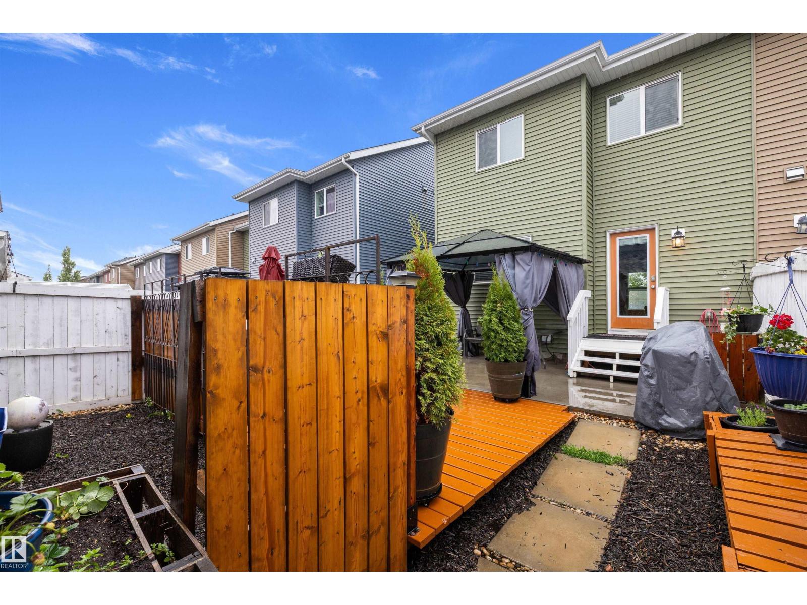 467 SHEPPARD BV — photo 34