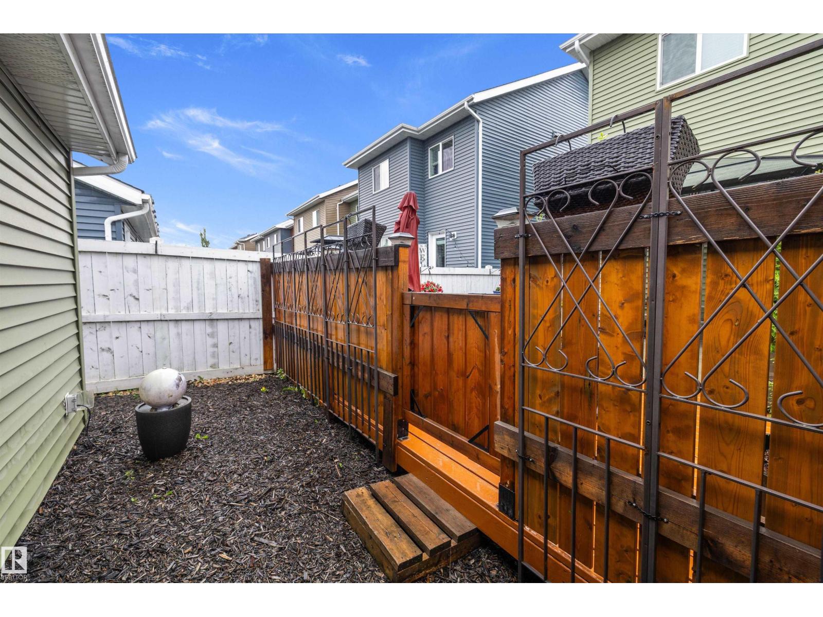 467 SHEPPARD BV — photo 38
