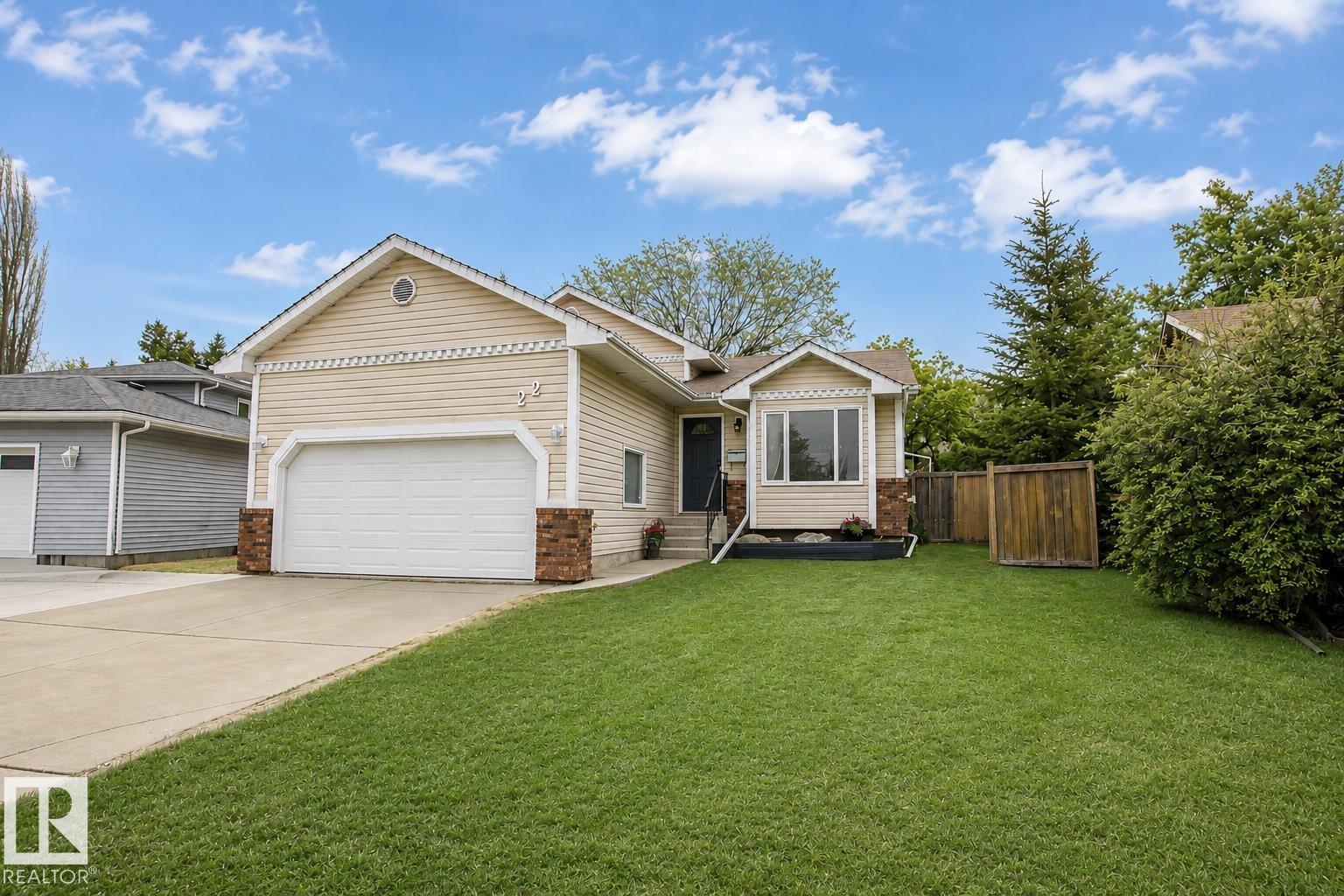 22 DEWBERRY PL - 1