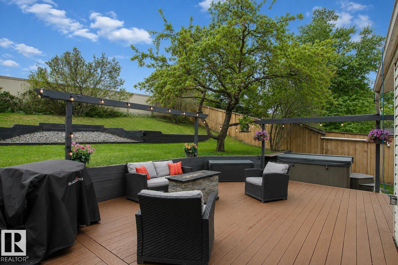 22 DEWBERRY PL - 32
