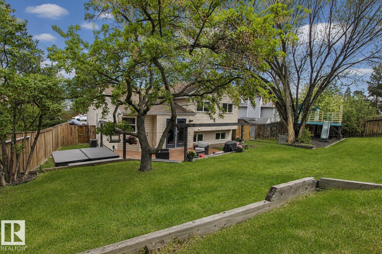 22 DEWBERRY PL - 35