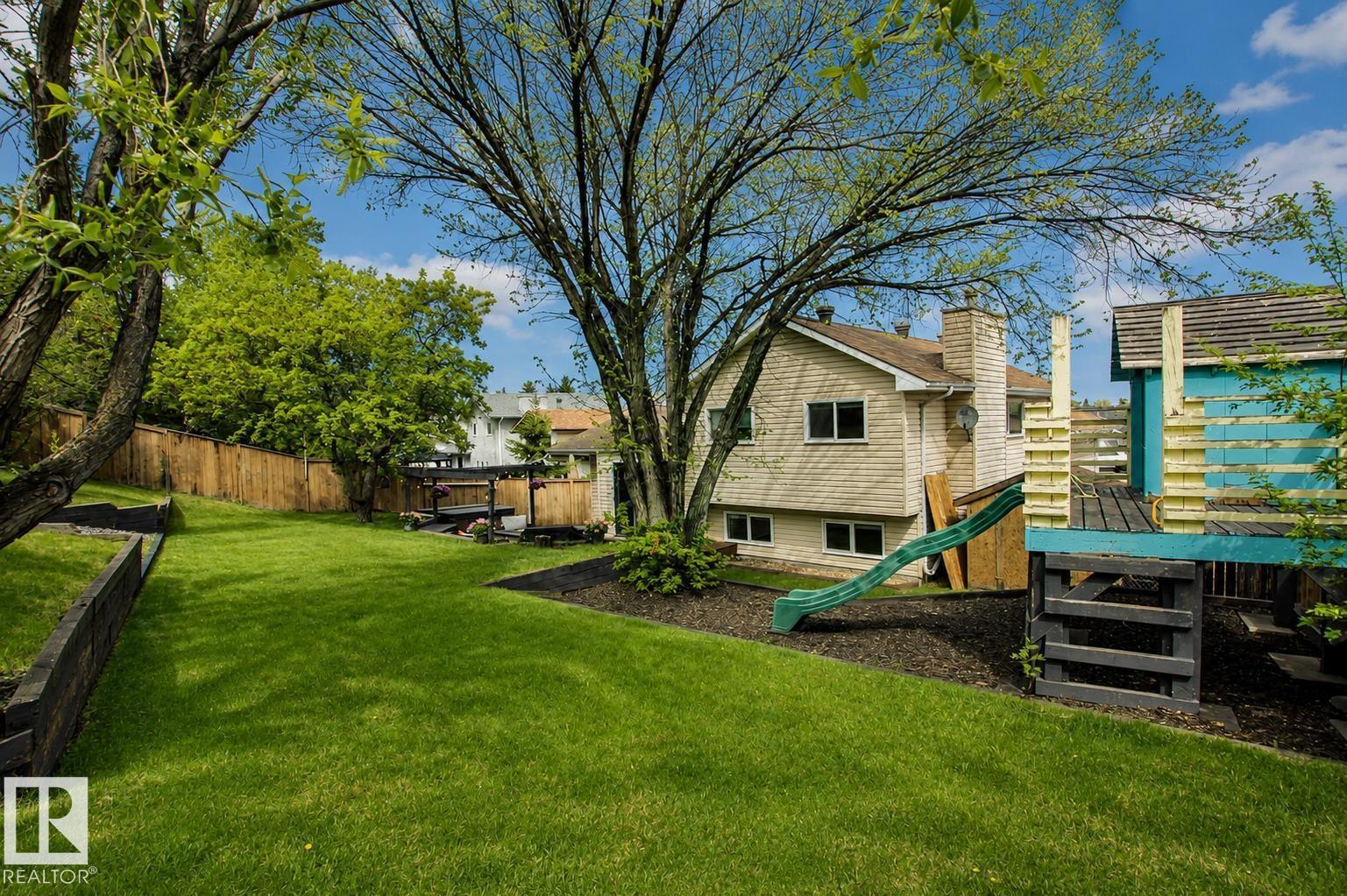 22 DEWBERRY PL - 38