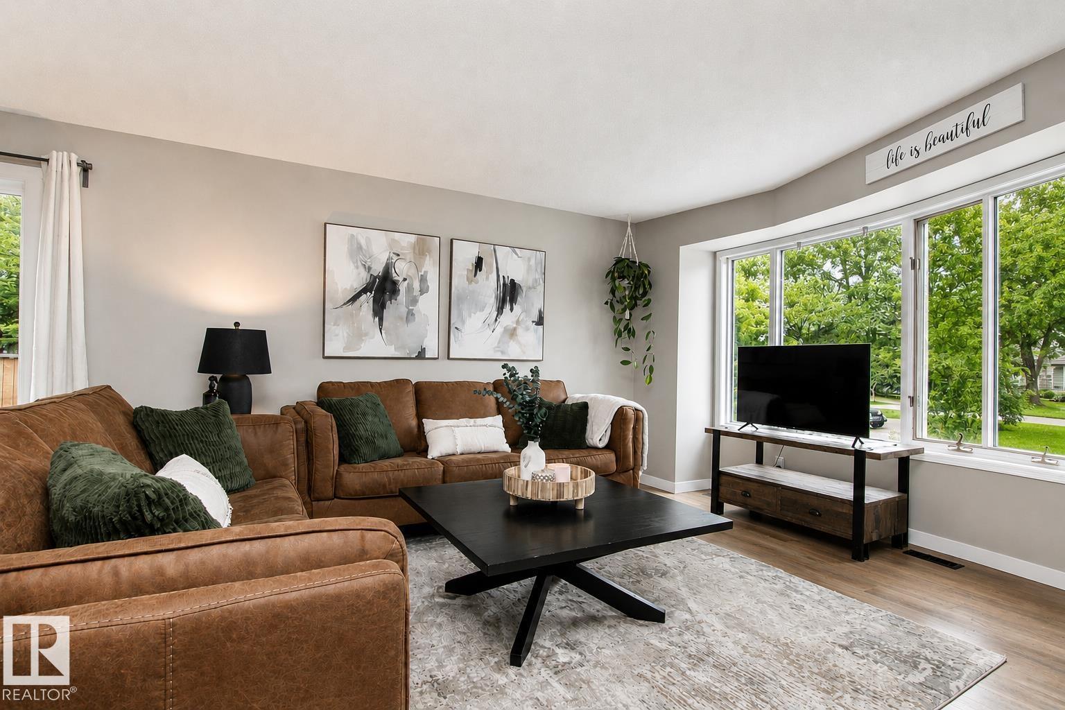 22 DEWBERRY PL - 5