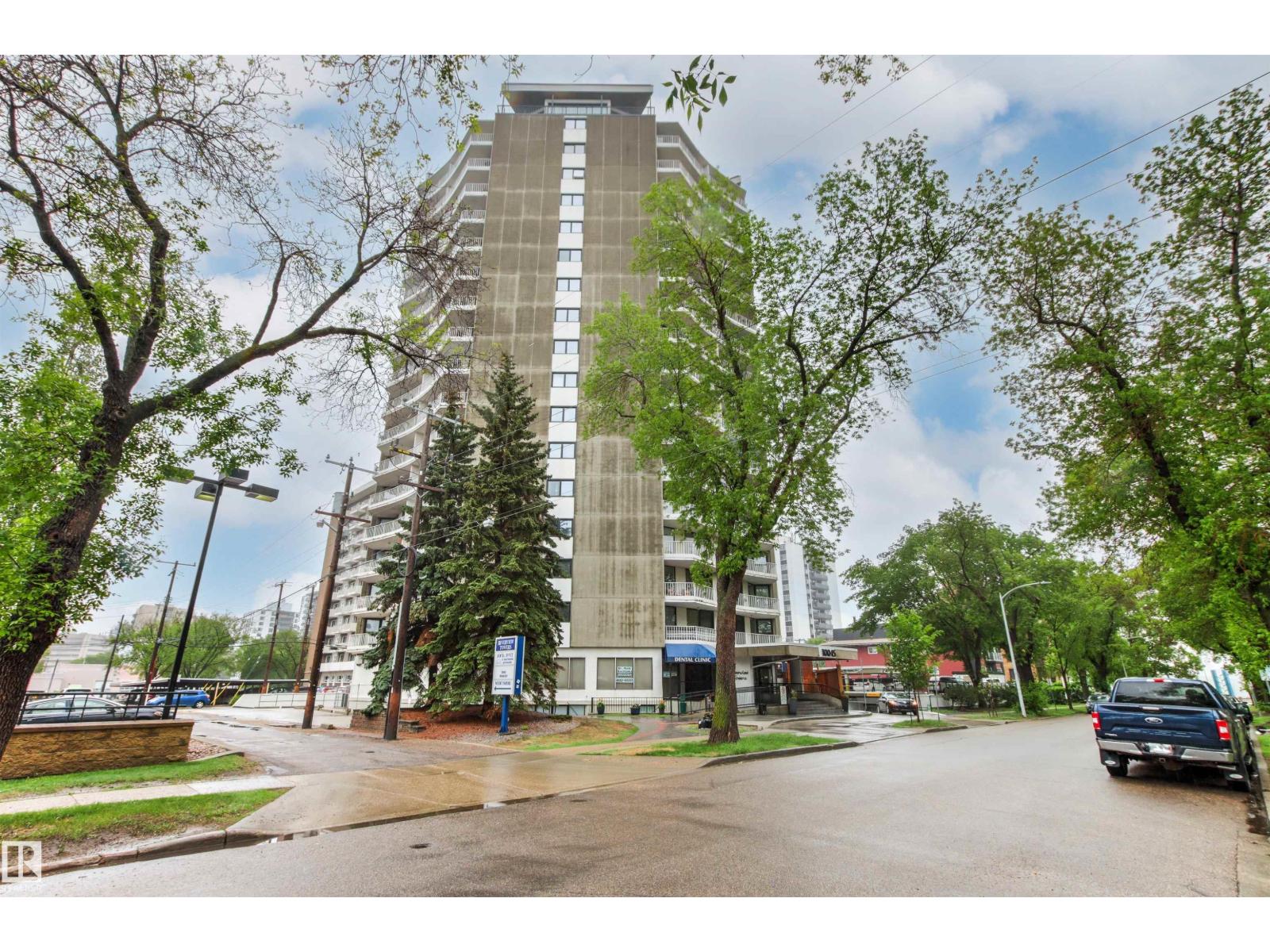 #303 10045 117 ST NW - 2