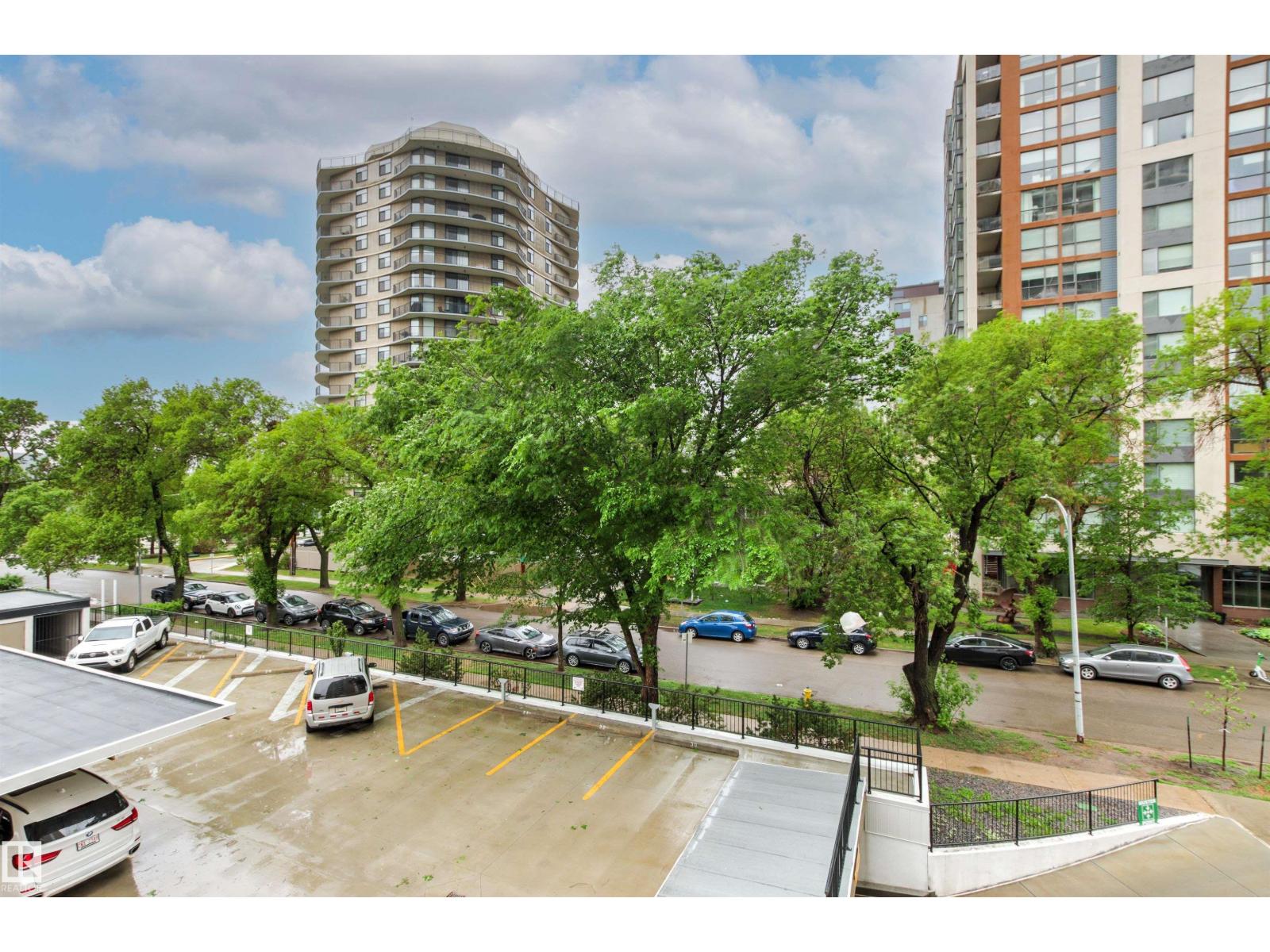 #303 10045 117 ST NW - 44