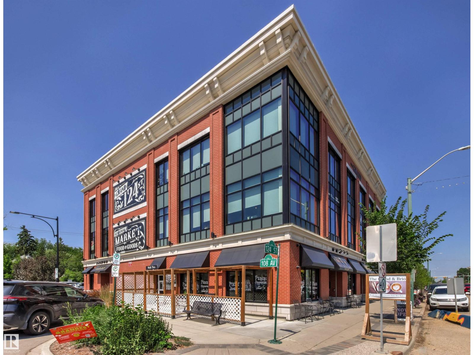 #303 10045 117 ST NW - 64