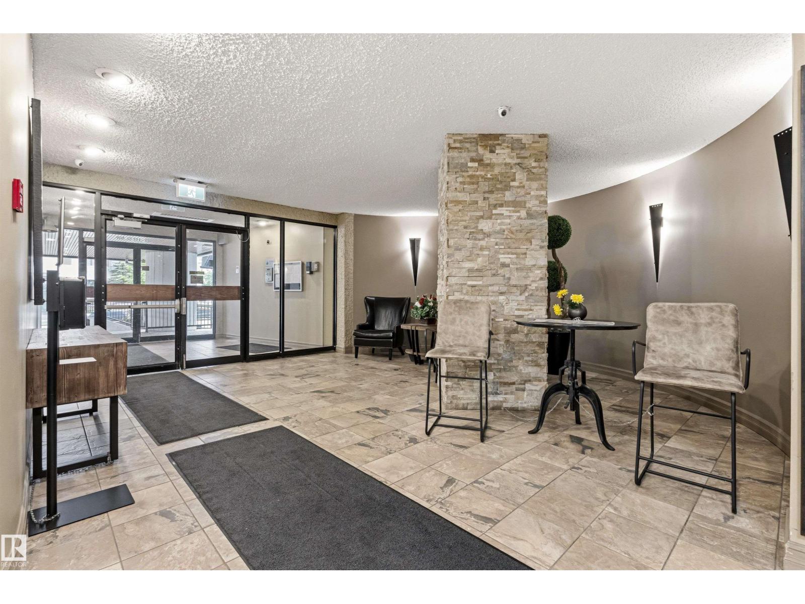 #303 10045 117 ST NW - 7