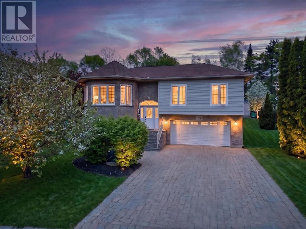 158 Crater Crescent