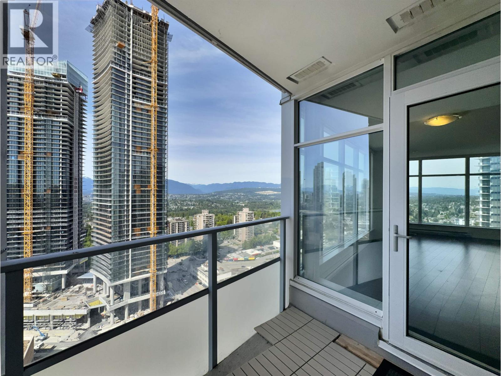 30xx 4880 BENNETT STREET, Burnaby