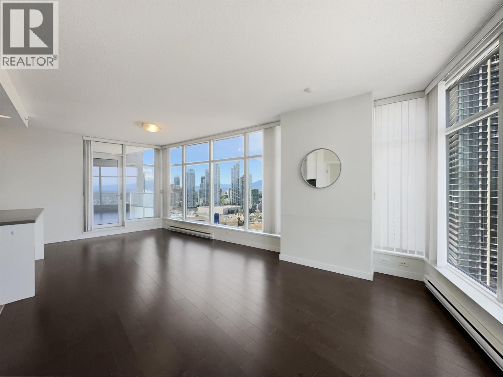 30xx 4880 BENNETT STREET, Burnaby