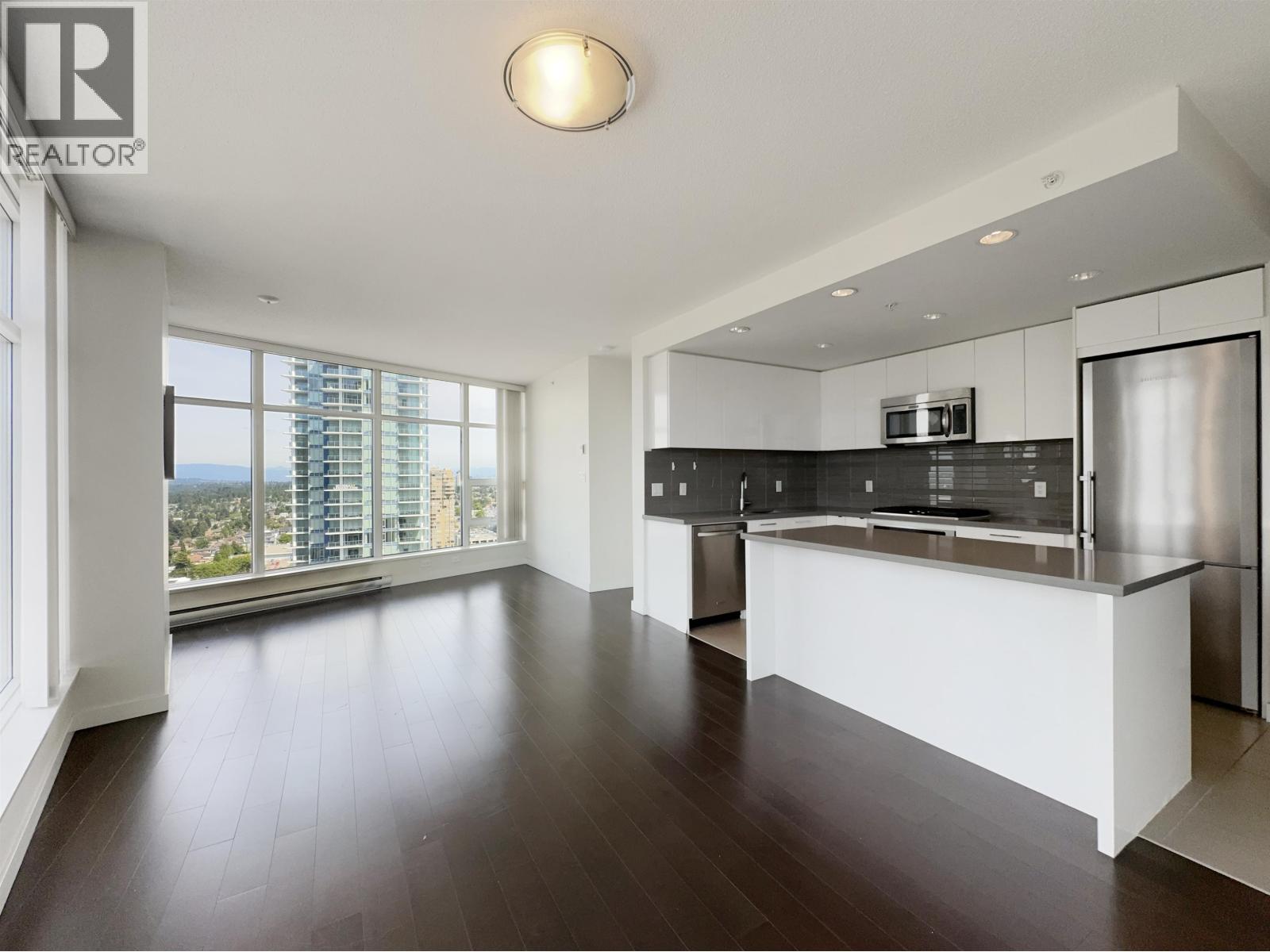30xx 4880 BENNETT STREET, Burnaby