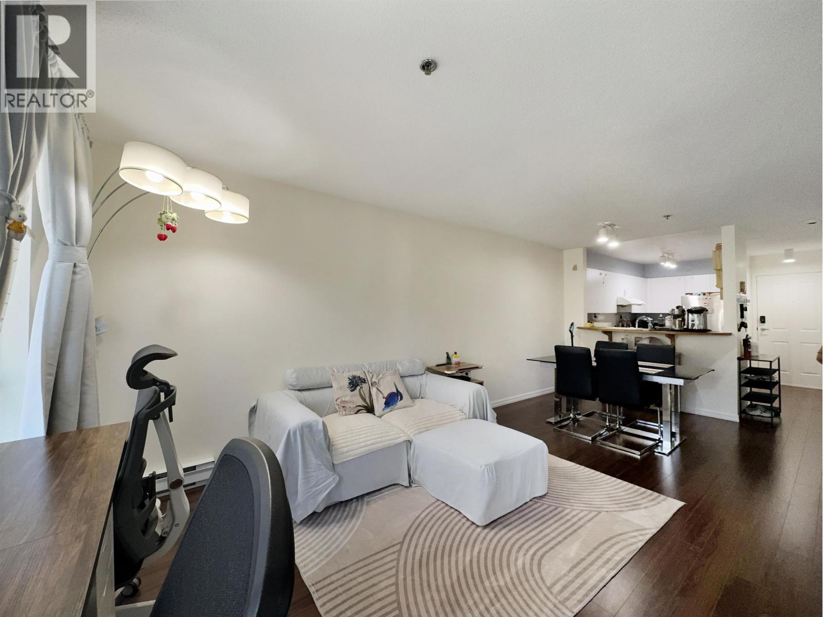 2xx 8620 JOHNS ROAD, Richmond