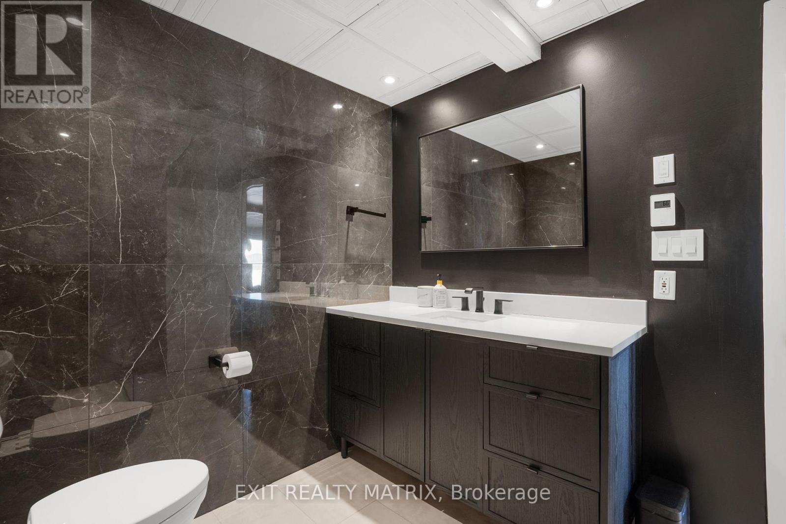 1624 BAY ROAD - 25