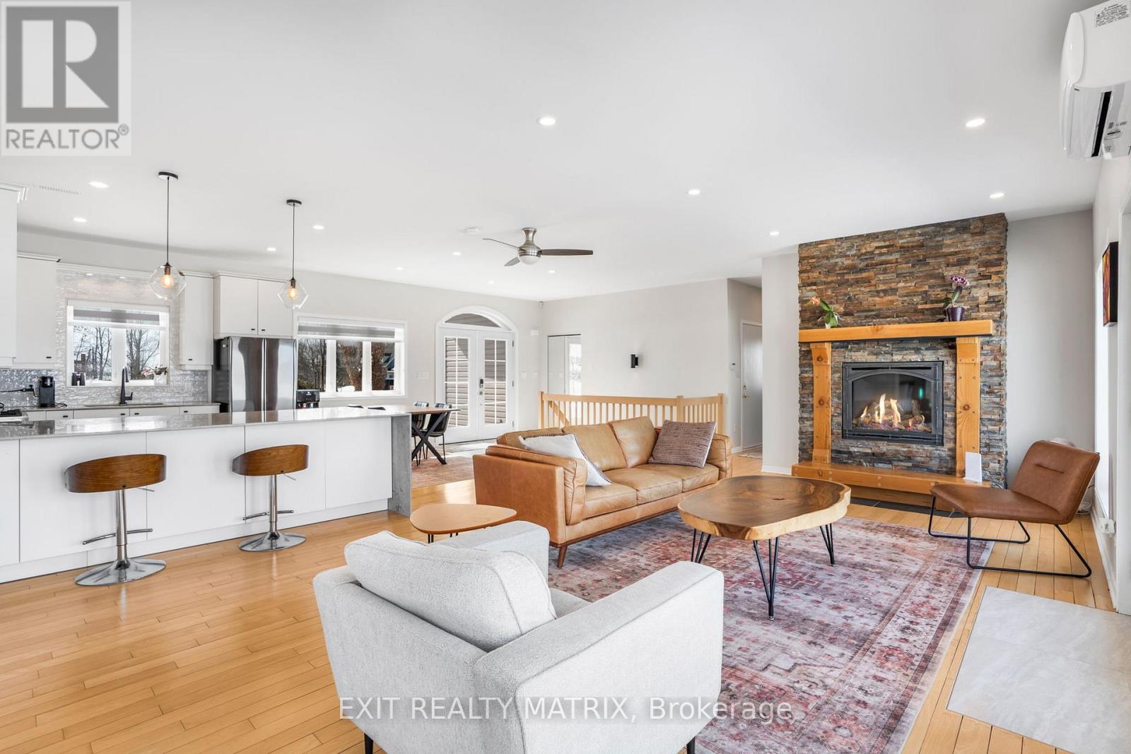 1624 BAY ROAD - 8