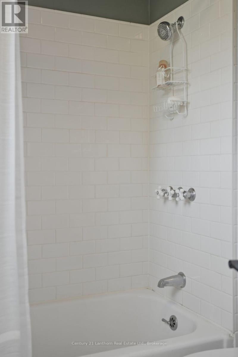 239 FOSTER AVENUE - 36
